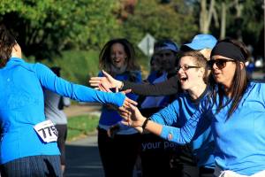 969325_577980048915823_1094735540_n